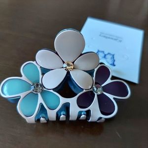 Handmade Medium Acrylic Hair Claws (Swarovski)